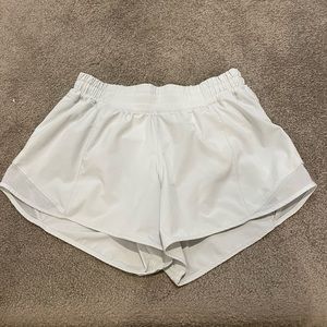 Lululemon Hotty Hot Tall 4” Shorts